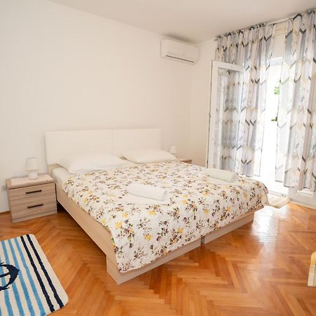 Apartmani Vidusin Novalja Exterior foto